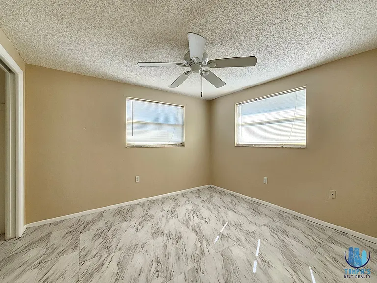 6324 Lomand Ave — Photo 8