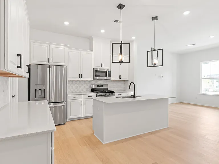 204 Silver Fleet Dr — Photo 13