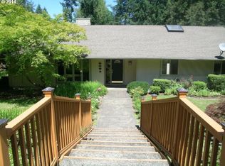 2051 Greentree Rd, Lake Oswego, OR 97034