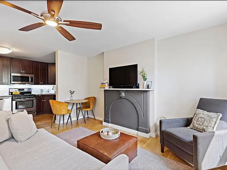 214 Grand St #2 — Photo 2