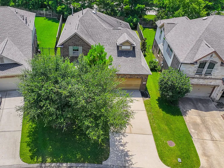 74 S Sawbridge Cir — Photo 2