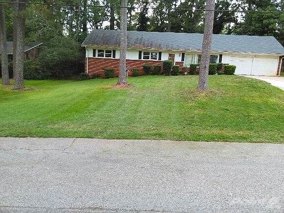 Ranch with 2 Car Garage