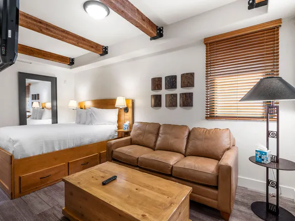 1476 Newpark Blvd, Park City, UT