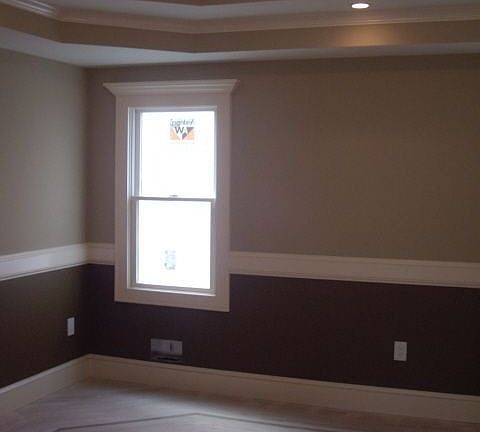 Maple inlaid floors & box tray ceiling