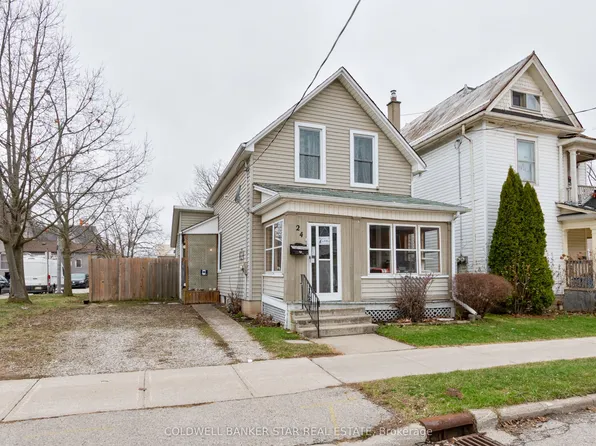 24 Hiawatha St, Saint Thomas, ON N5P 2T2