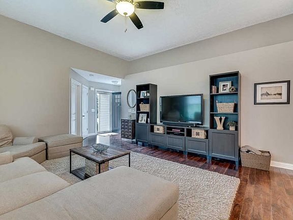 3rd image of 5035 Calhoon Dr