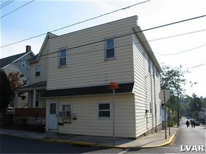 1st image of 1398 1/2 Newport Ave #1