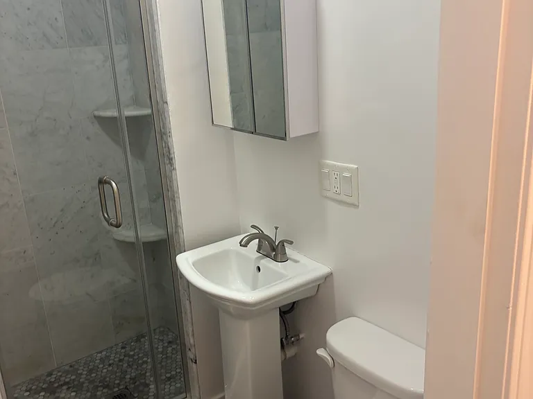 24 Phillips St #2 — Photo 5