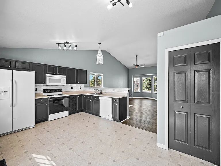 5194 Fennel Dr — Photo 12