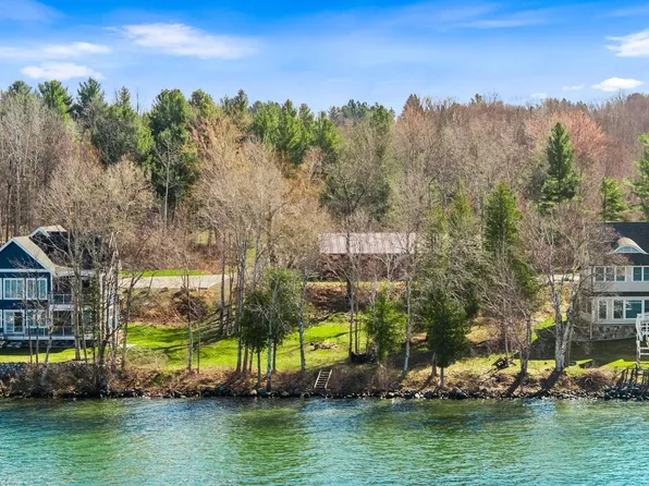 9263 Charlie Ln, Alden, MI 49612