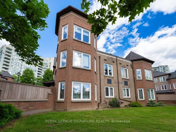 735 New Westminster Dr #59, Vaughan, ON L4J 7Y9