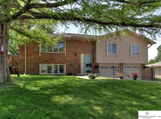 406 N 3rd St, Springfield, NE 68059