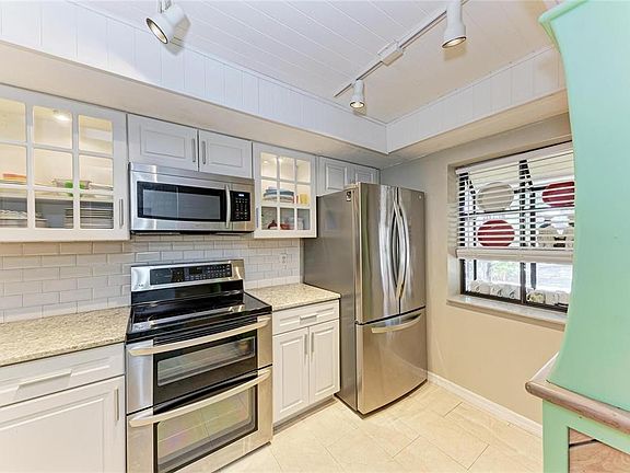 2nd image of 4412 SPICEWOOD DRIVE #E