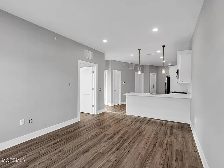 33 Union Ave #210 — Photo 41