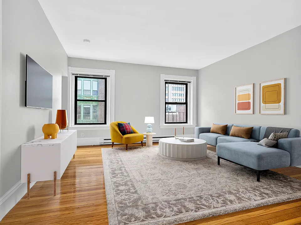 232 Newbury St #42