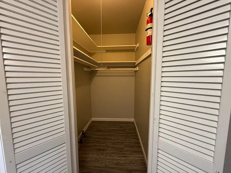 2501 Yoakum Blvd #12 — Photo 17