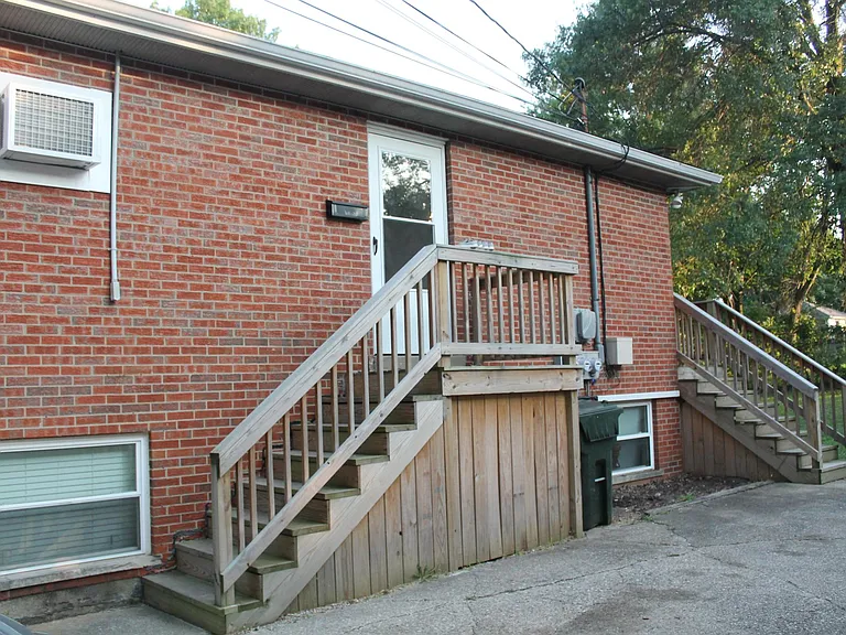 507 Greenfield Ln #2 — Photo 4