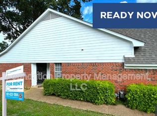 5566 Oak Branch Cir N, Memphis, TN 38135