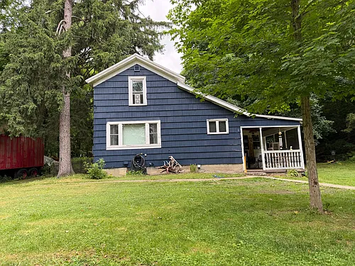 8 Glen Ave Photo 1