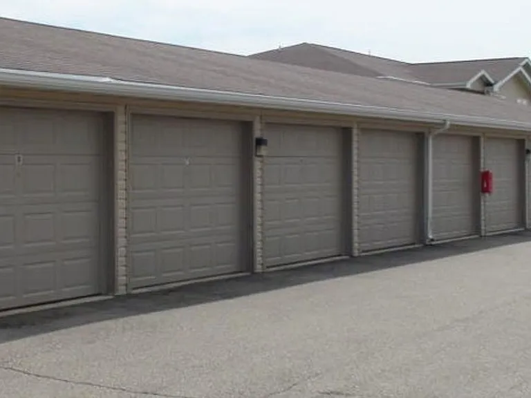 Gateway Estates Apartments — Photo 2