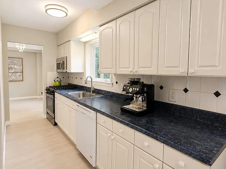 8913 Cromwell Dr — Photo 7