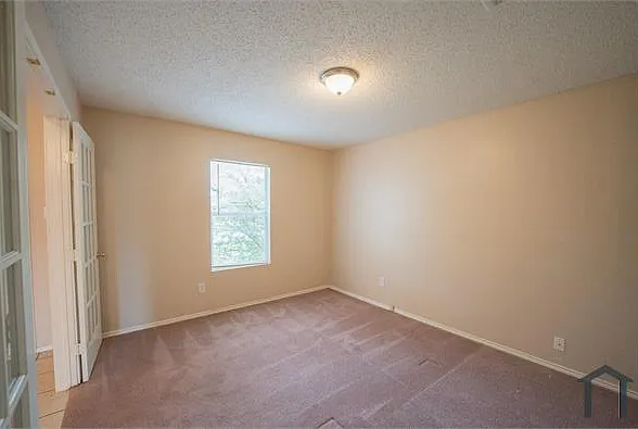 750 Lowe Dr — Photo 9