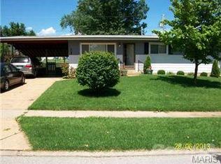 2755 Mockingbird Ln, Florissant, MO