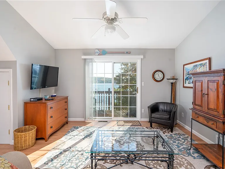 4027 Graywood S #B — Photo 10