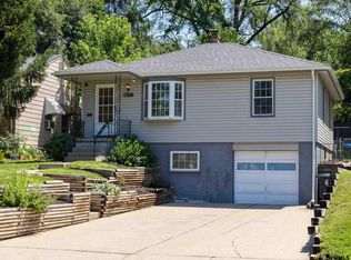 3709 N 55th St, Omaha, NE 68104