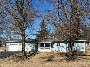 540 G St, Eagle, NE 68347