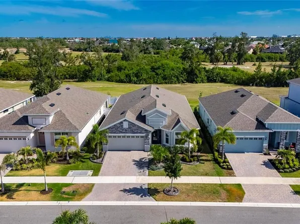 1019 Signet Dr, Apollo Beach, FL 33572