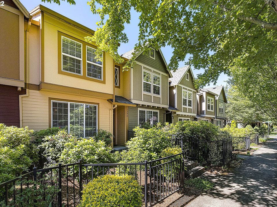 1st image of 1294 SE Bacarra St