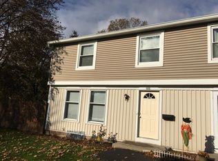 688 Hidden Valley Rd, Rochester, NY 14624