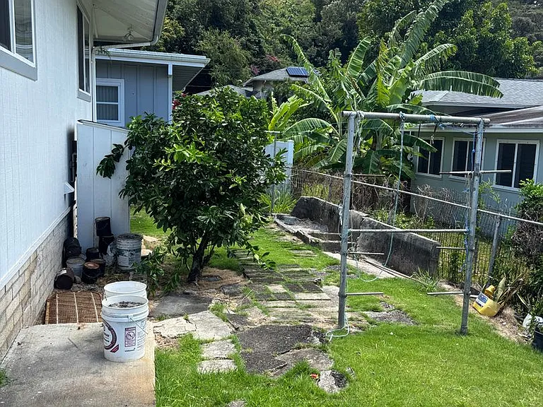 317 Kapulei St — Photo 17