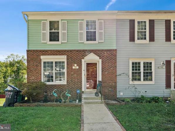 799 Saint Michaels Dr, Bowie, MD 20721