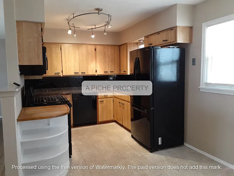1343 N Woodlawn Blvd — Photo 3