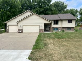 617 2nd Ave SW, Lonsdale, MN 55046