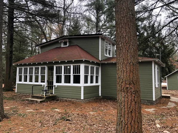 175 W Baker St, Twin Lake, MI 49457