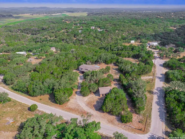 114 DALE DR, Lakehills, TX 78063