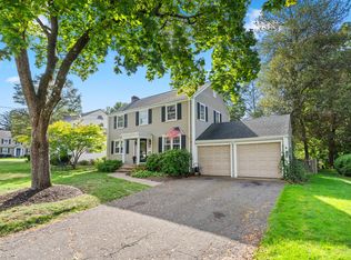 209 Ballard Dr, West Hartford, CT 06119