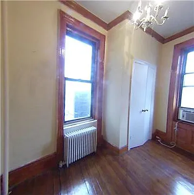 Rented by Adina Realty | media 68