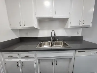 425 N Hobart Blvd — Photo 10