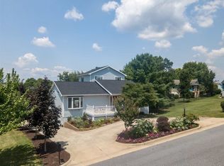 572 Longview Dr, Harrisonburg, VA 22802