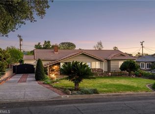 1048 E Comstock Ave, Glendora, CA 91741