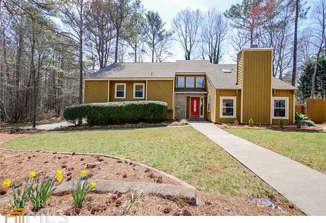 1st image of 36 Latimer Ln NE