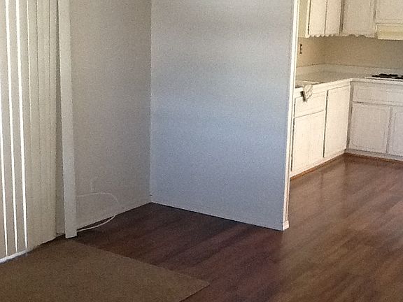 Cable ready lrg living room