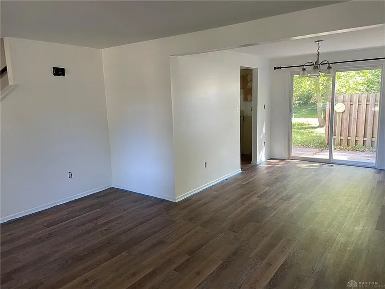 3103 Glenshaw Dr — Photo 9