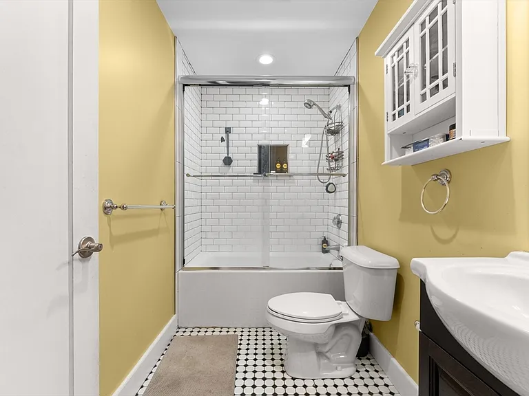 152-154 Savin Hill Ave #2 — Photo 11