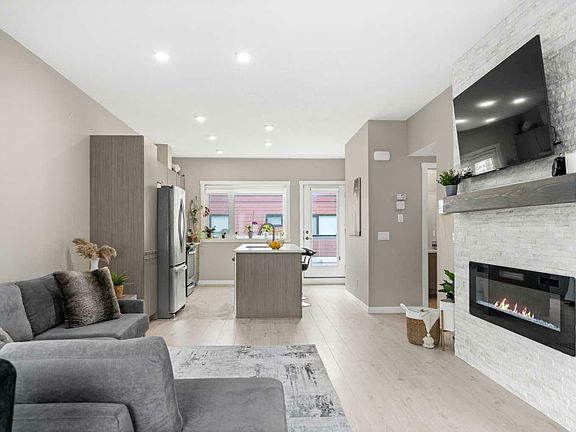 2nd image of 504-218 Sherwood Sq NW #504