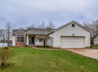 5130 Francesca St NE, Louisville, OH 44641